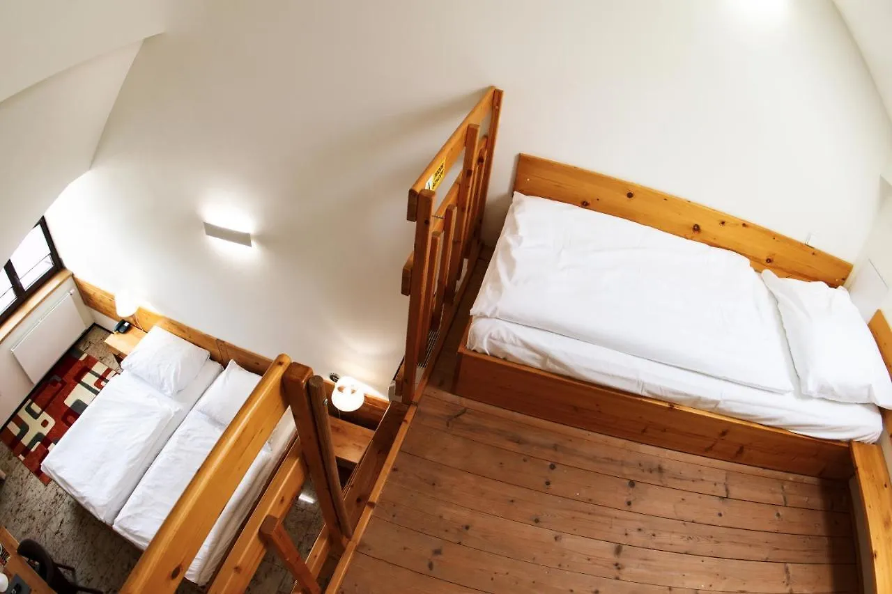 Hotel Slunecni Dvur Брно